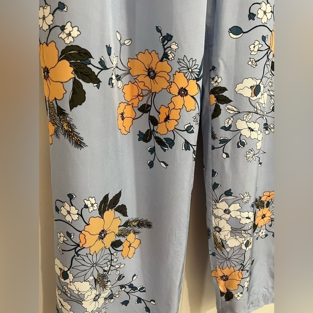 LINED floral pant, blue periwinkle. Zipper and button closure. Size 14. JCrew - Picture 2 of 7